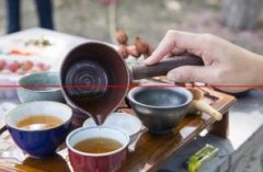 【健康报】茶能保健，道理何在？