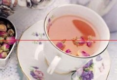 玫瑰花茶的搭配方法，让你的肌肤光滑富有弹性，长期喝效果更佳