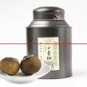 【茶语】青柑，柑皮起霉，刺鼻的气味，不建议饮用