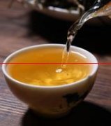 普洱熟茶和生茶，哪个更刮油？
