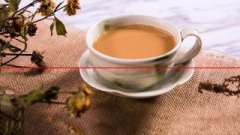 正宗港式奶茶做法：茶叶和淡奶的选择有什么讲究？