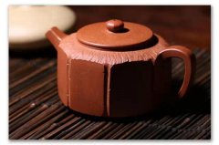紫砂壶茶叶怎么清洗(紫砂壶外表的茶污垢最佳清洗方法)