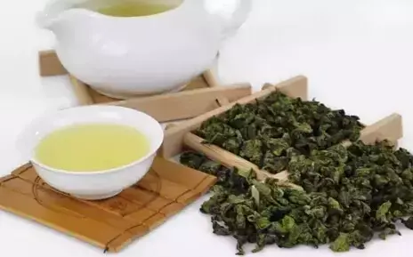 如何辨别茶叶是否添加香精？